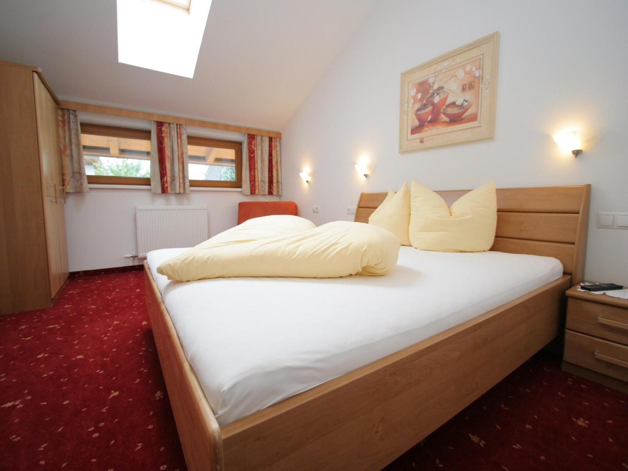 Spacious Apartment In Uderns Near Ski Area Eksteriør bilde
