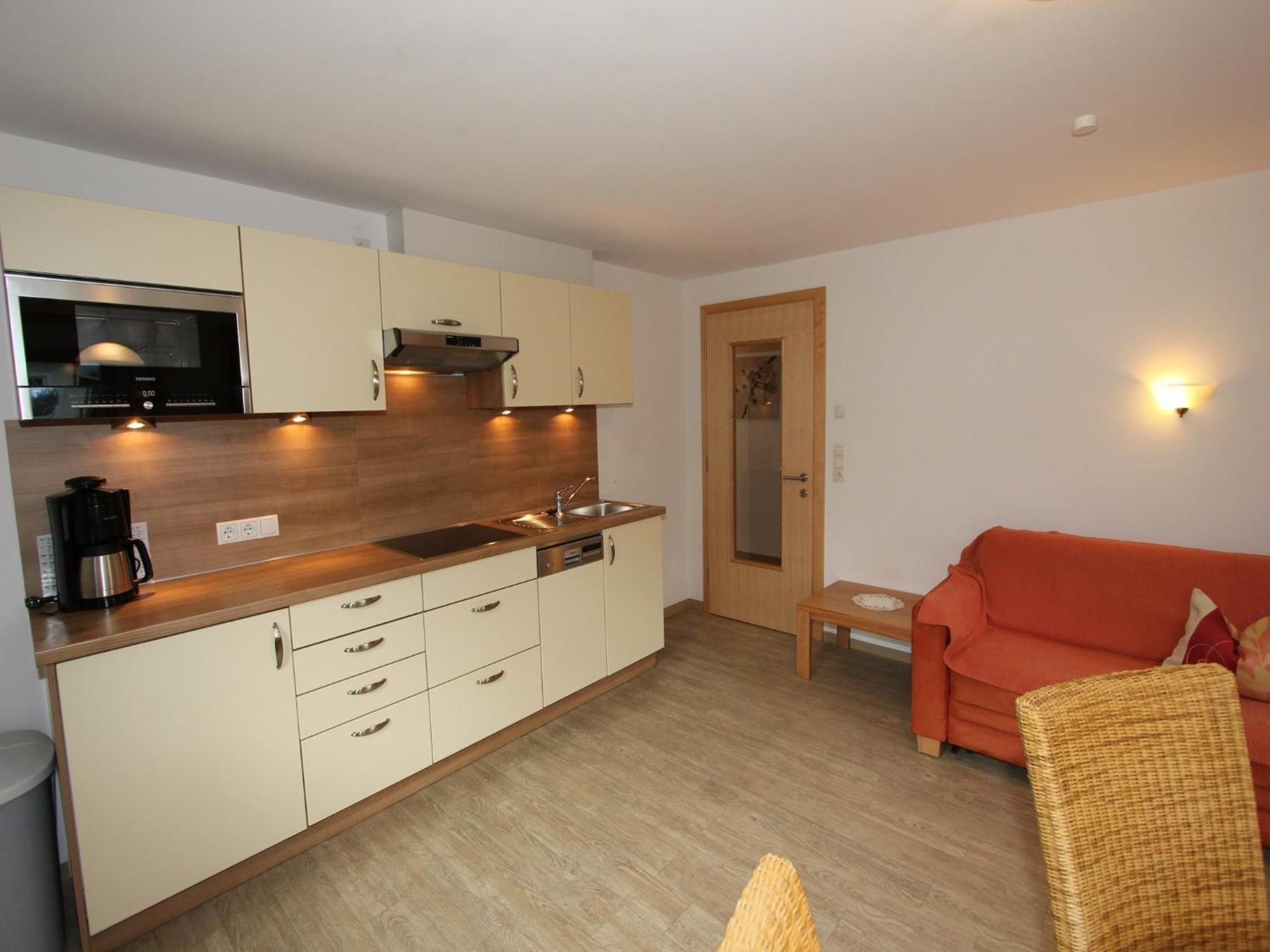 Spacious Apartment In Uderns Near Ski Area Eksteriør bilde