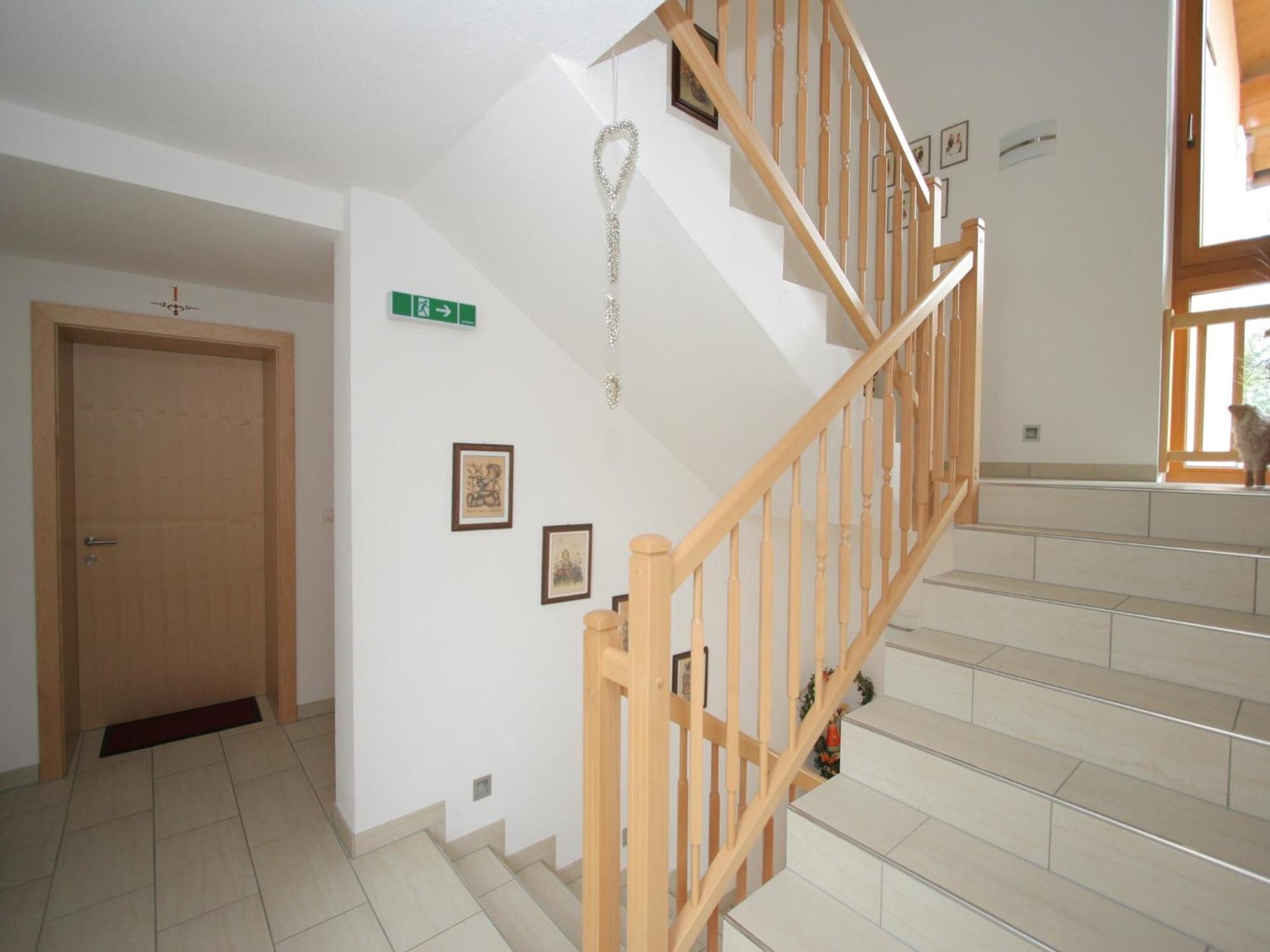 Spacious Apartment In Uderns Near Ski Area Eksteriør bilde